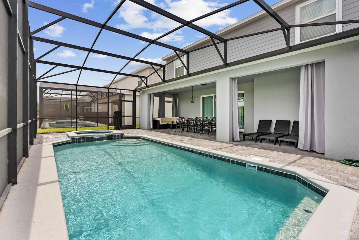 Piscina privativa coberta da casa no Windsor Cay Resort