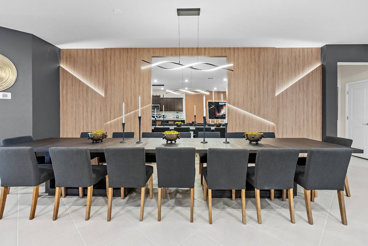 Mesa de jantar para 20 pessoas